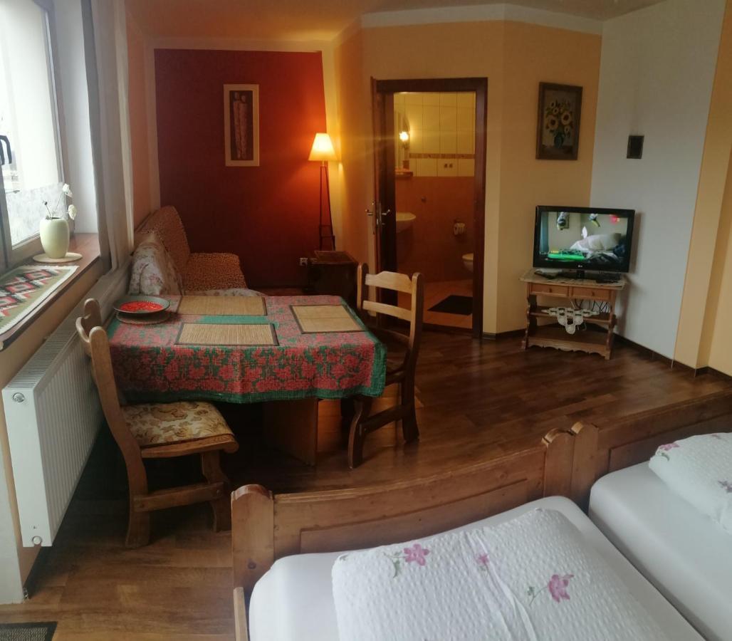 Villa Meisterburg Ściegny Δωμάτιο φωτογραφία