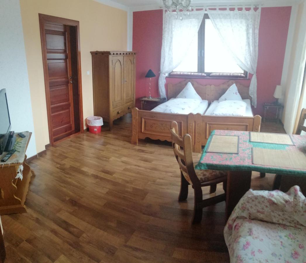 Villa Meisterburg Ściegny Δωμάτιο φωτογραφία